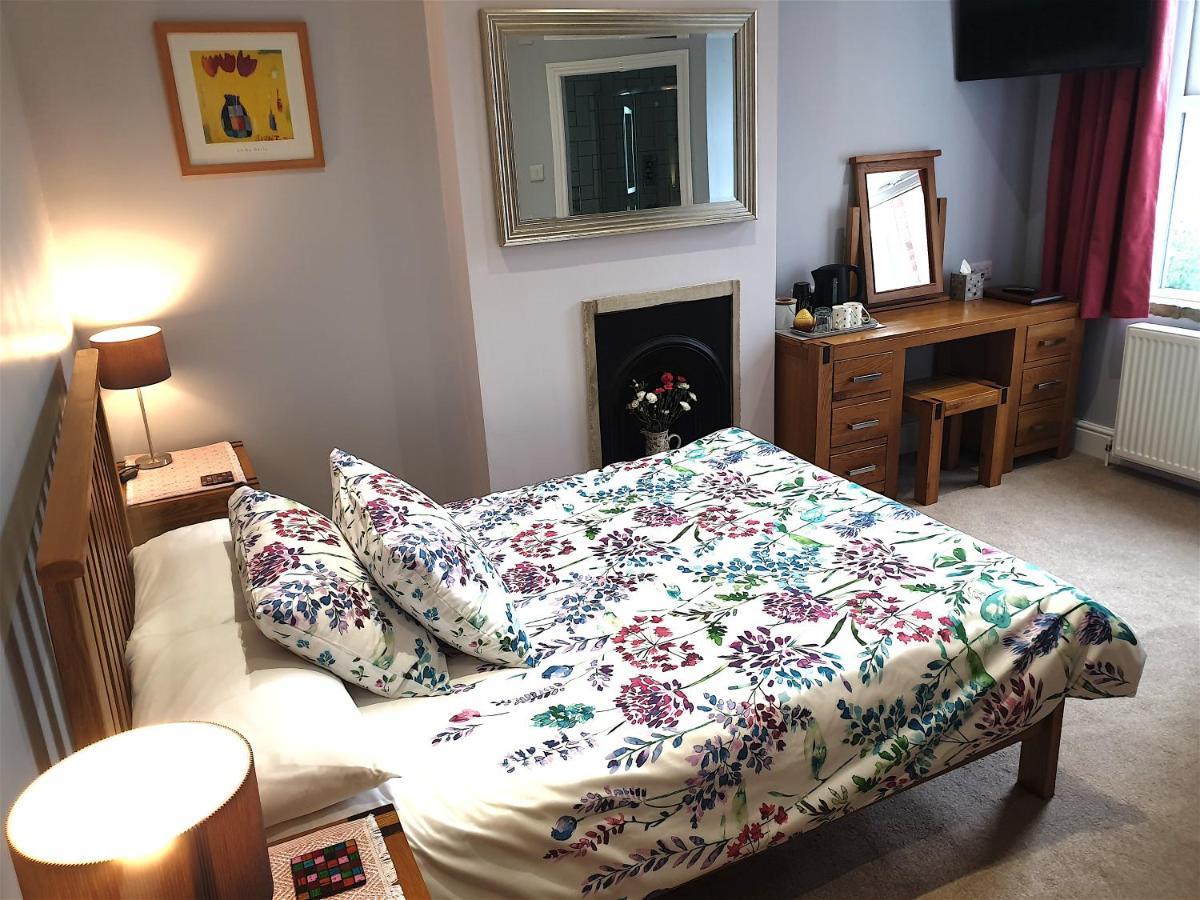 Lyndene Bed and Breakfast Penistone Buitenkant foto